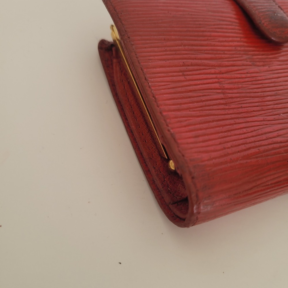 Louis Vuitton Red Epi Leather Portefeuille Viennois Kiss Lock Wallet MI0012 - Picture 13 of 16